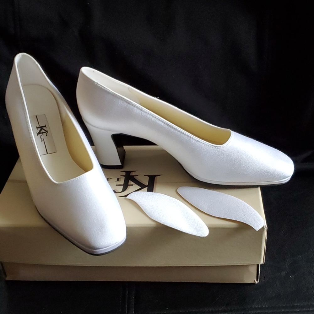 Dyeable shoes